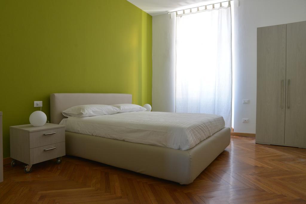 Ferienwohnung Residenza Cece' Lecco Zimmer foto