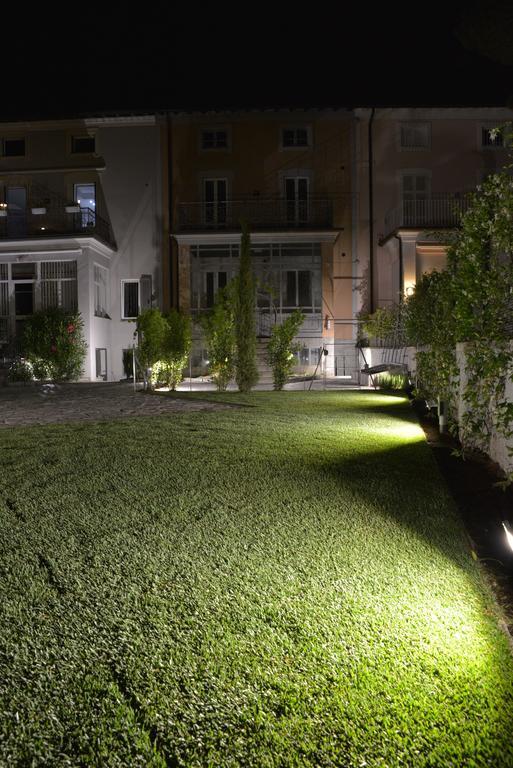 Ferienwohnung Residenza Cece' Lecco Exterior foto