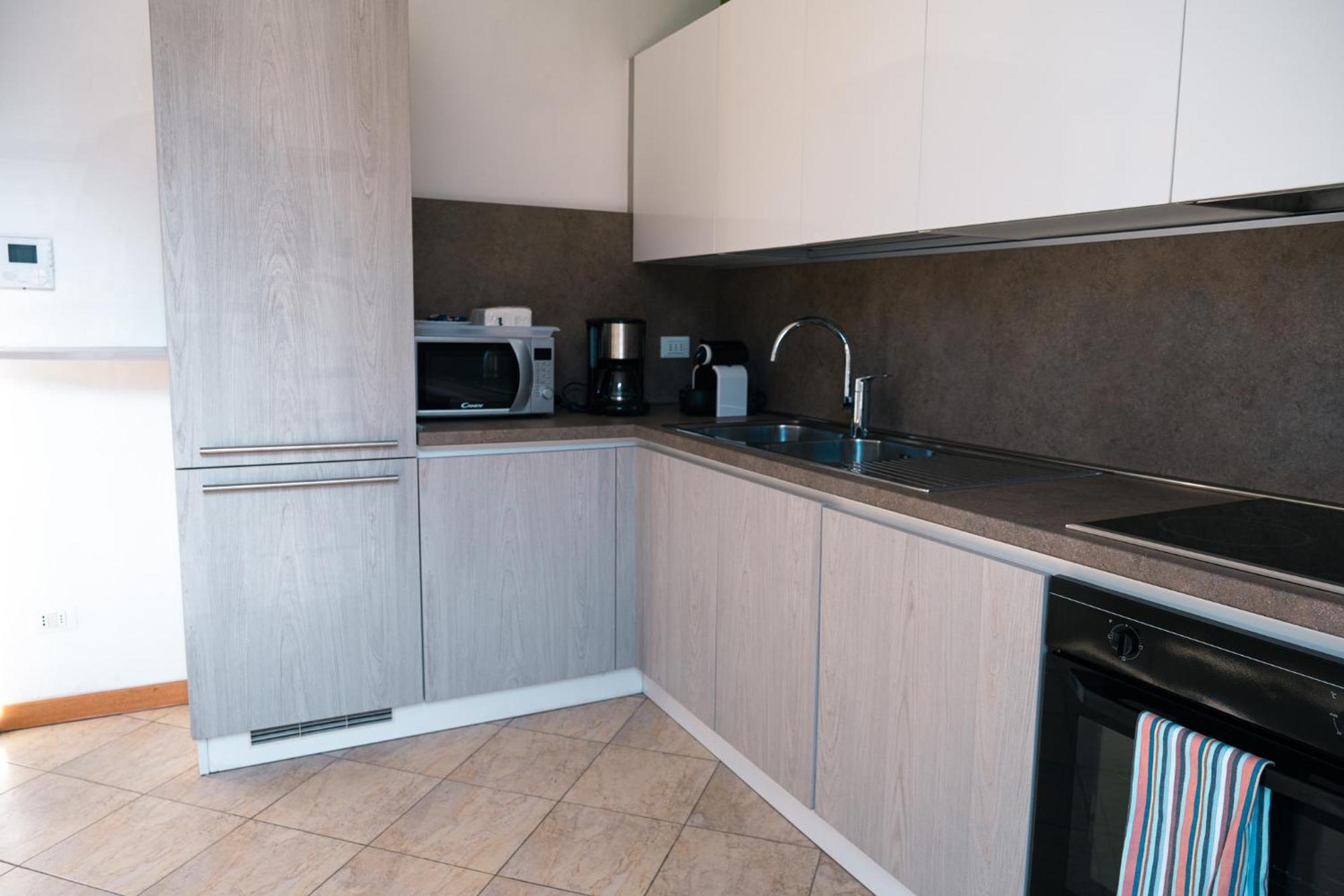 Ferienwohnung Residenza Cece' Lecco Exterior foto