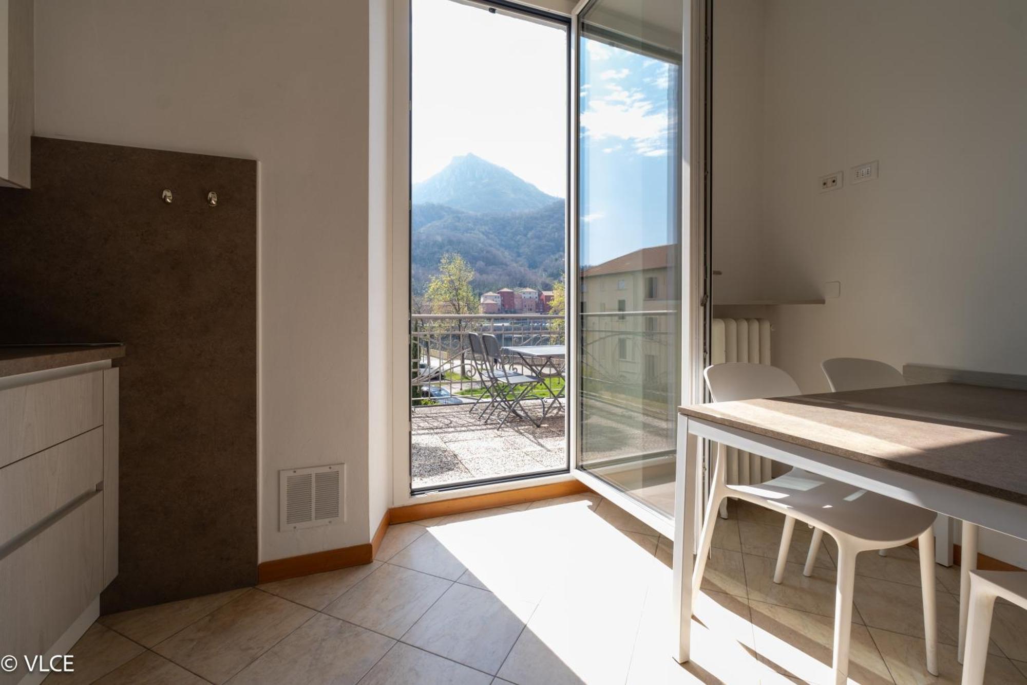 Ferienwohnung Residenza Cece' Lecco Exterior foto